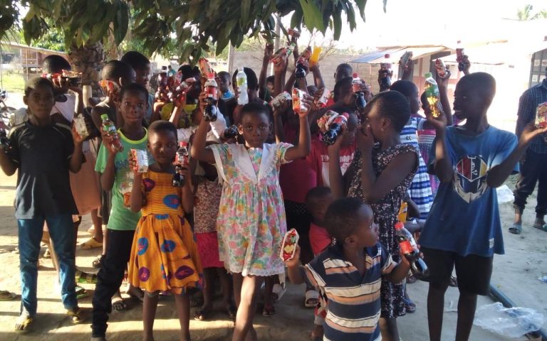 Food Support for Children Affected by Tidal Waves in Atsukope